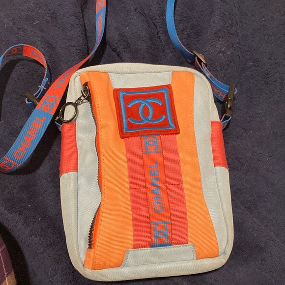 CHANEL Other - Small CHANEL handbag